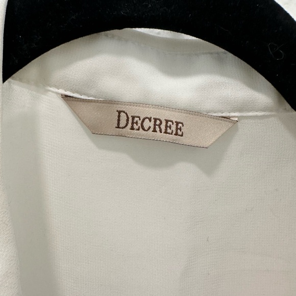 Decree Sheer Button Up Crop Tank - Picture 3 of 3